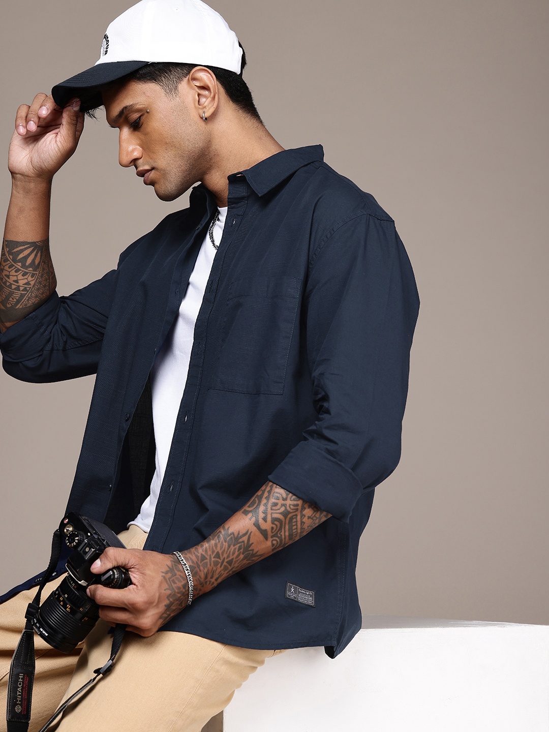

The Roadster Life Co. Pure Cotton Relaxed Fit Casual Shirt, Navy blue