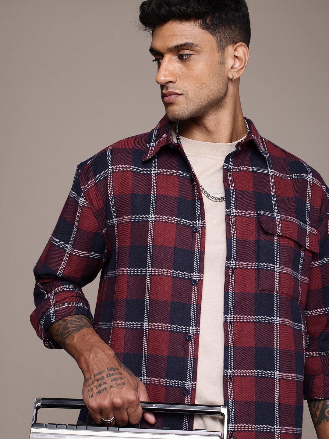 

The Roadster Life Co. Checked Drop-Shoulders Sleeves Relaxed Fit Casual Shirt, Maroon