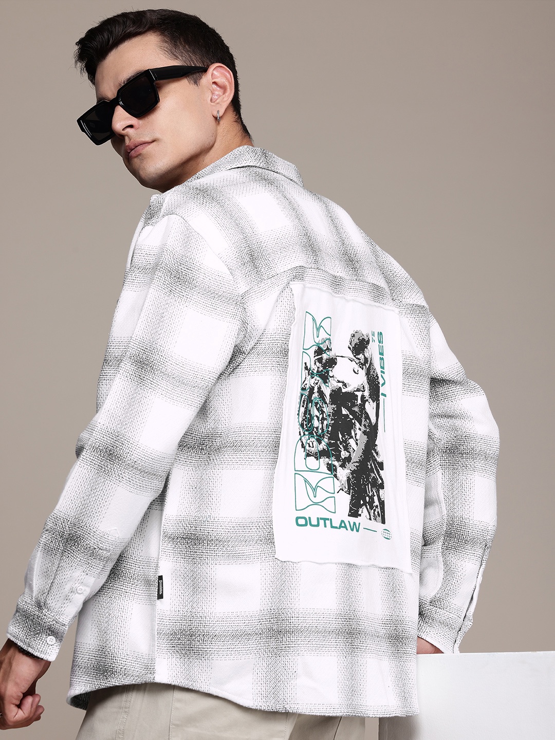 

The Roadster Life Co. Checked Relaxed Fit Casual Shacket, White