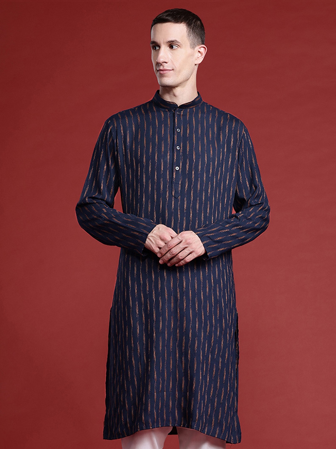 

MANQ Men Striped Thread Work Pure Cotton Kurta with Pyjamas, Navy blue