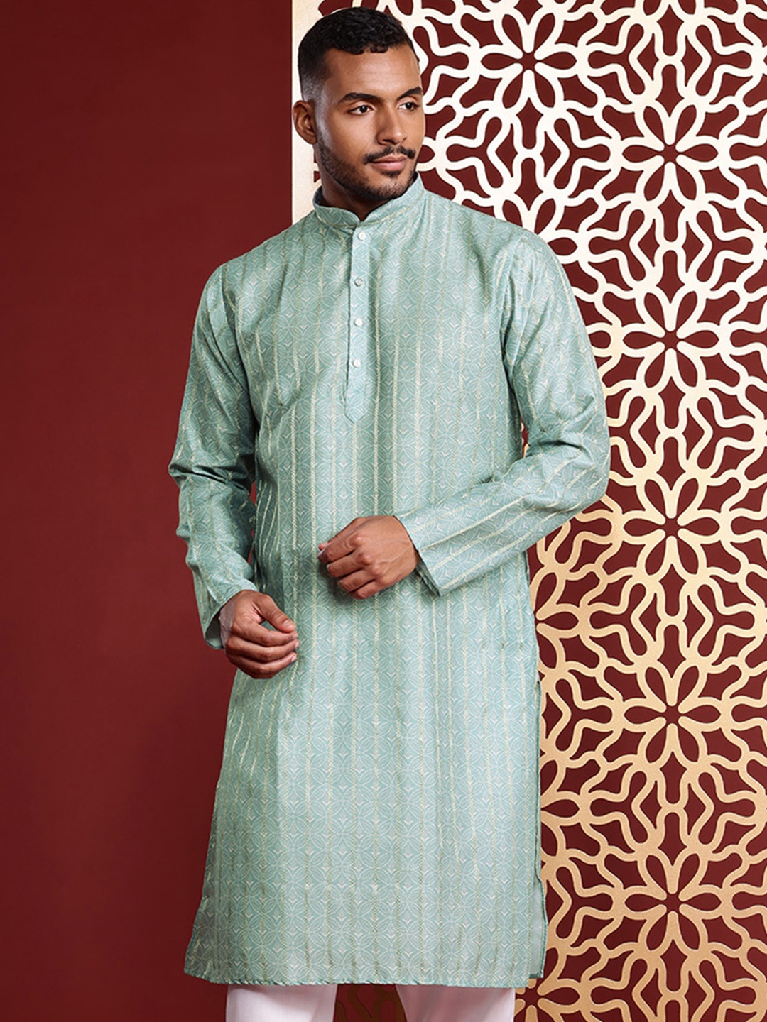 

MANQ Men Ethnic Motifs Thread Work Pure Cotton Kurta with Pyjamas, Sea green