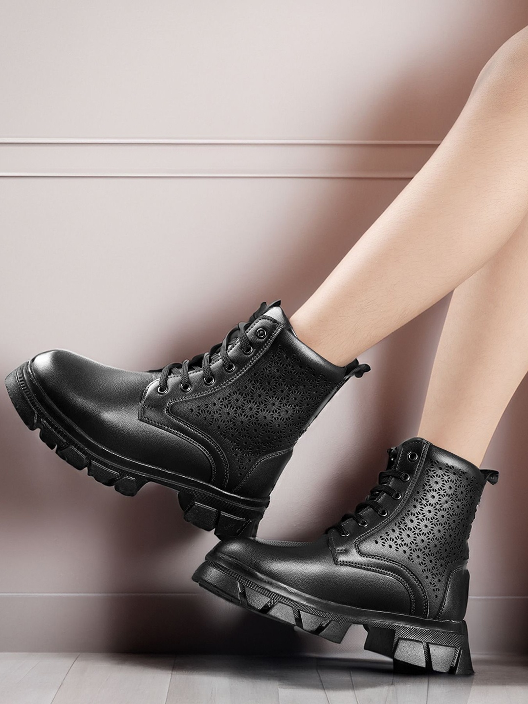 

Bxxy Women Regular Boots, Black