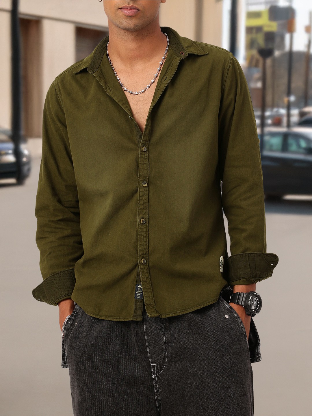 

The Roadster Life Co. Street Savvy Roll-Up Sleeves Casual Shirt, Olive