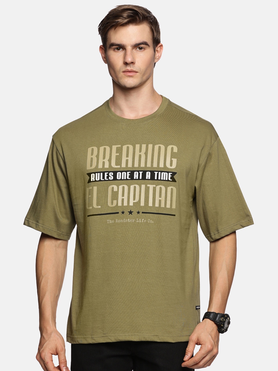 

The Roadster Lifestyle Co Breaking Rules Printed Relaxed Fit Cotton T-Shirt, Olive
