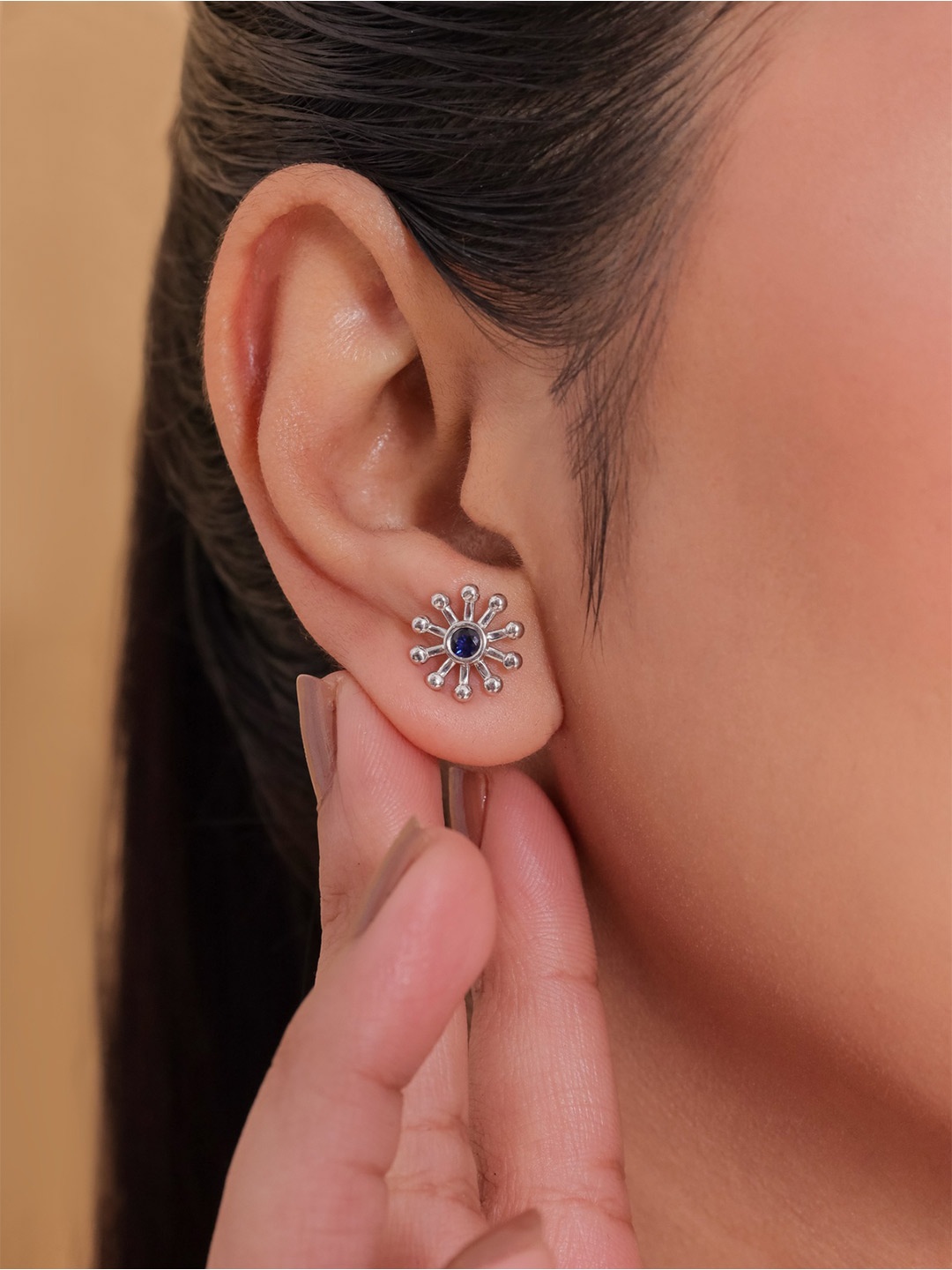 

STERLYN Circular Studs Earrings, Silver