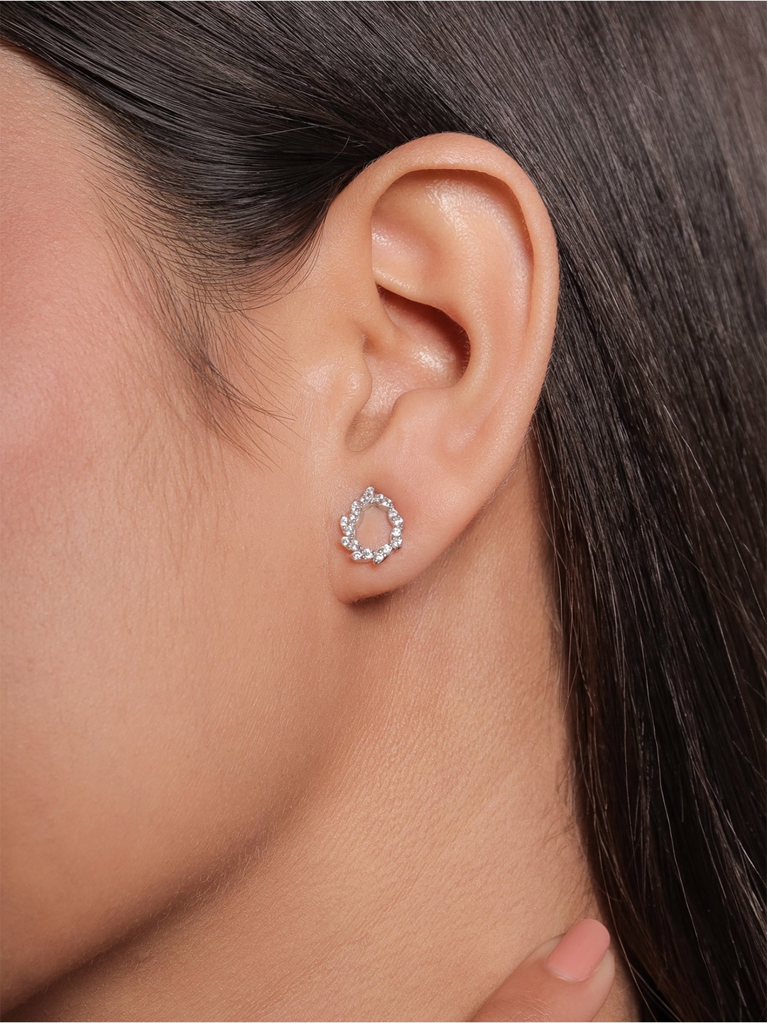 

STERLYN Teardrop Shaped Studs Earrings, Silver
