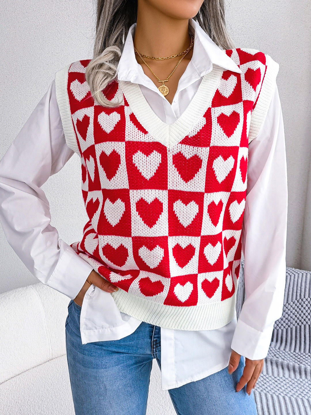 

HERE&NOW Women Printed Sweater Vest, Red