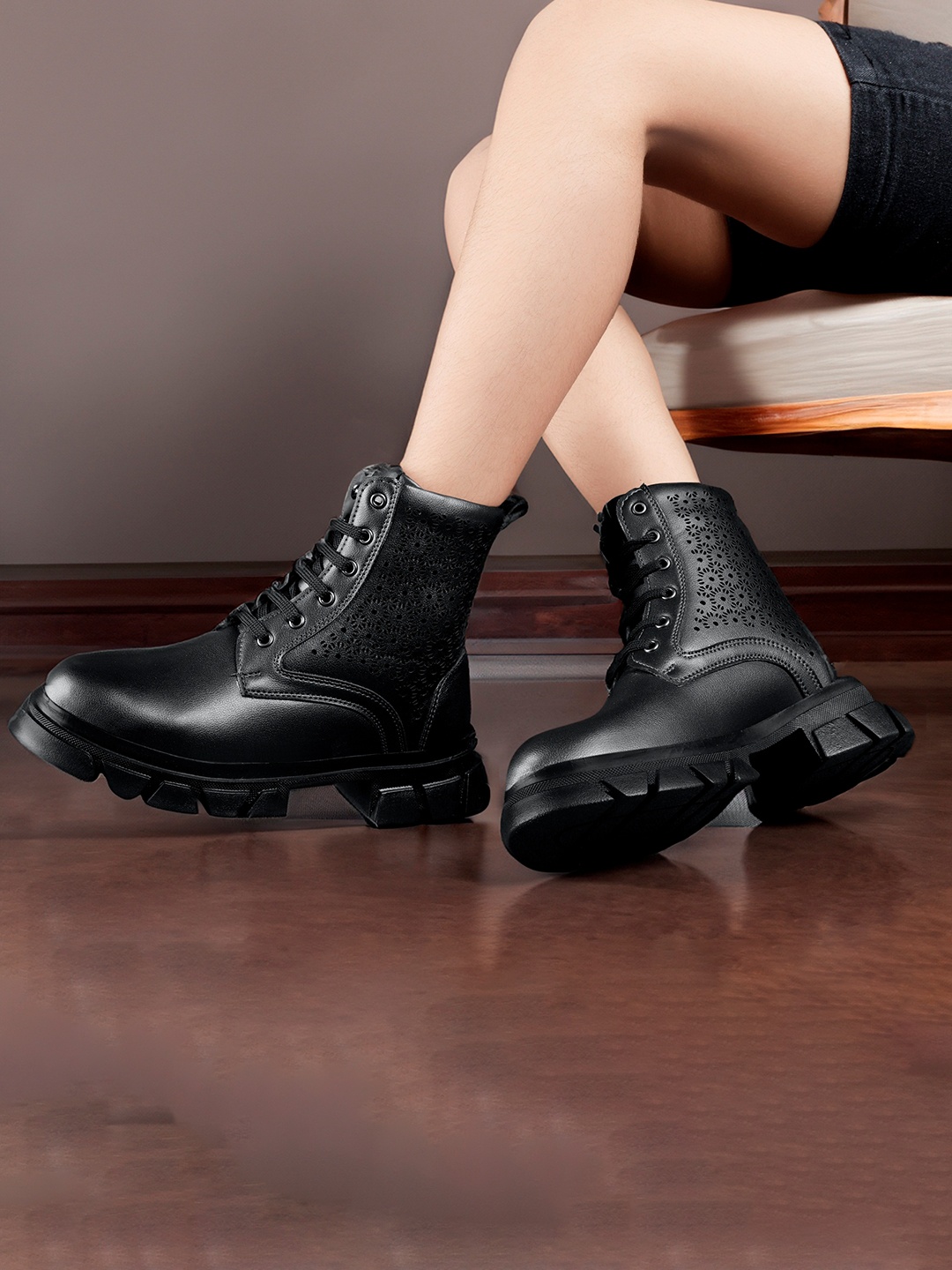 

Bxxy Women Block Heeled Lace-Up High top Boots, Black