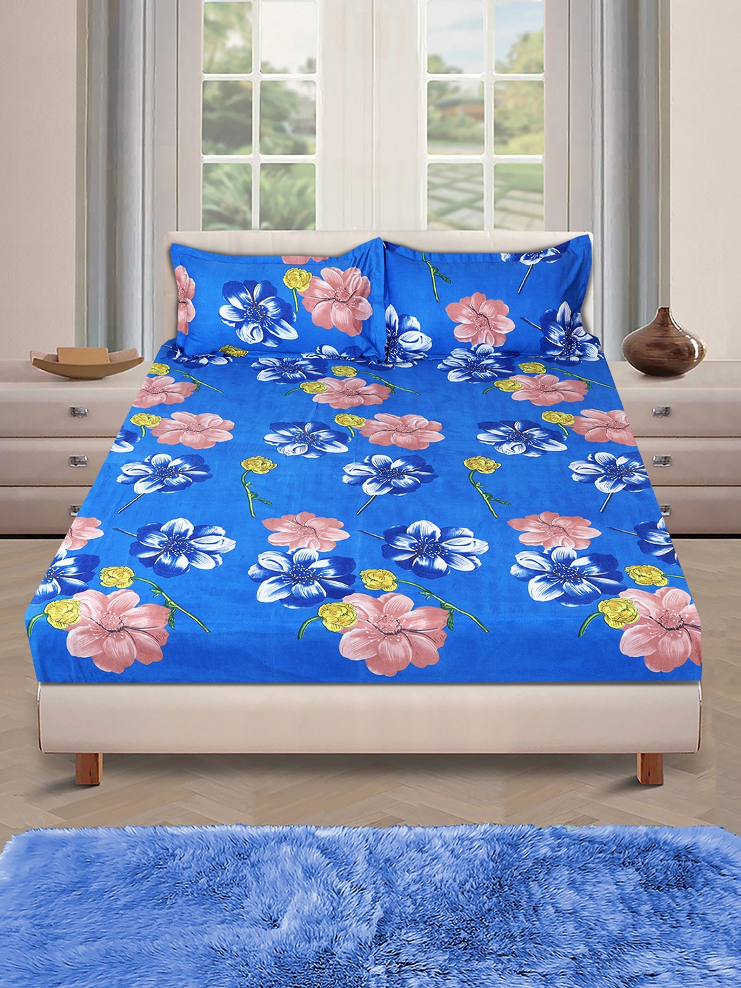 

Myntra Elegant Homes Blue & White Floral 144 TC Queen Bedsheet with 2 Pillow Covers