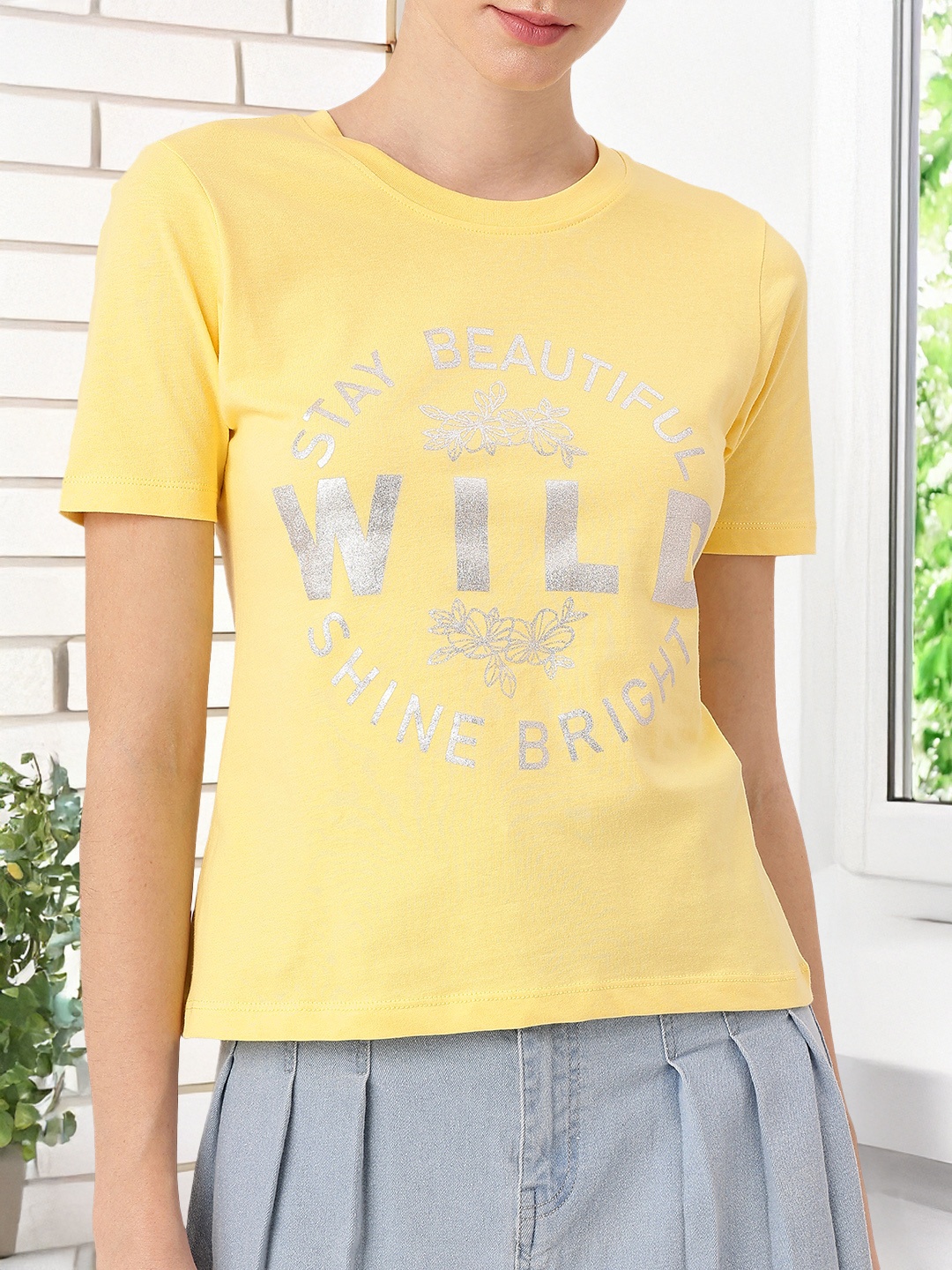 DressBerry Charming Vibe Typography Printed T-shirts, Yellow