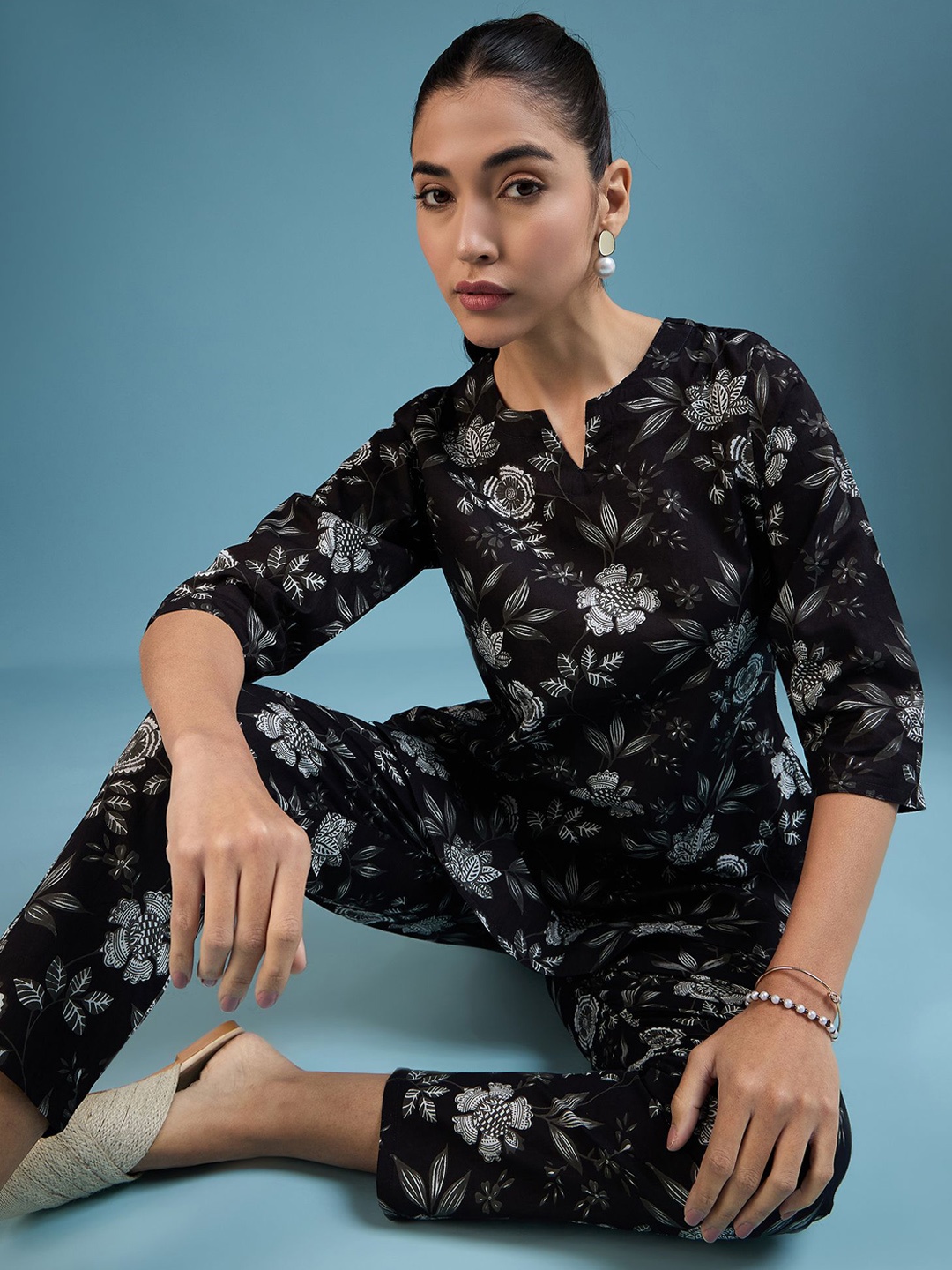 

VIRICA Floral Printed Top With Trousers, Black