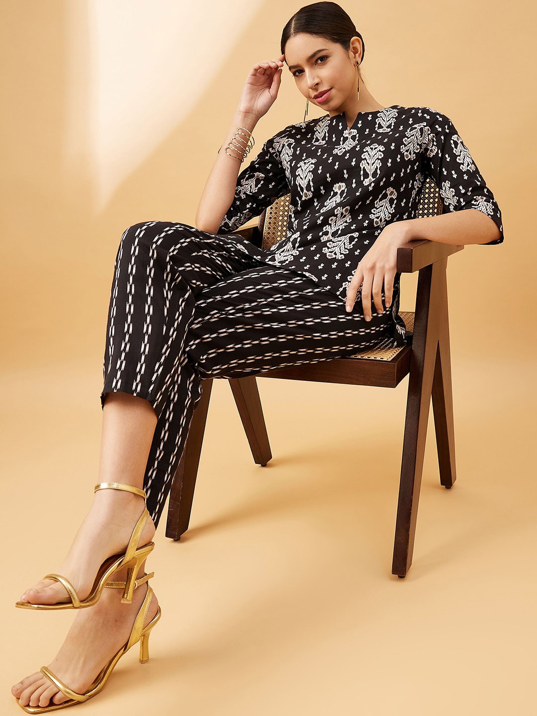 

VIRICA Printed Top With Trousers, Black