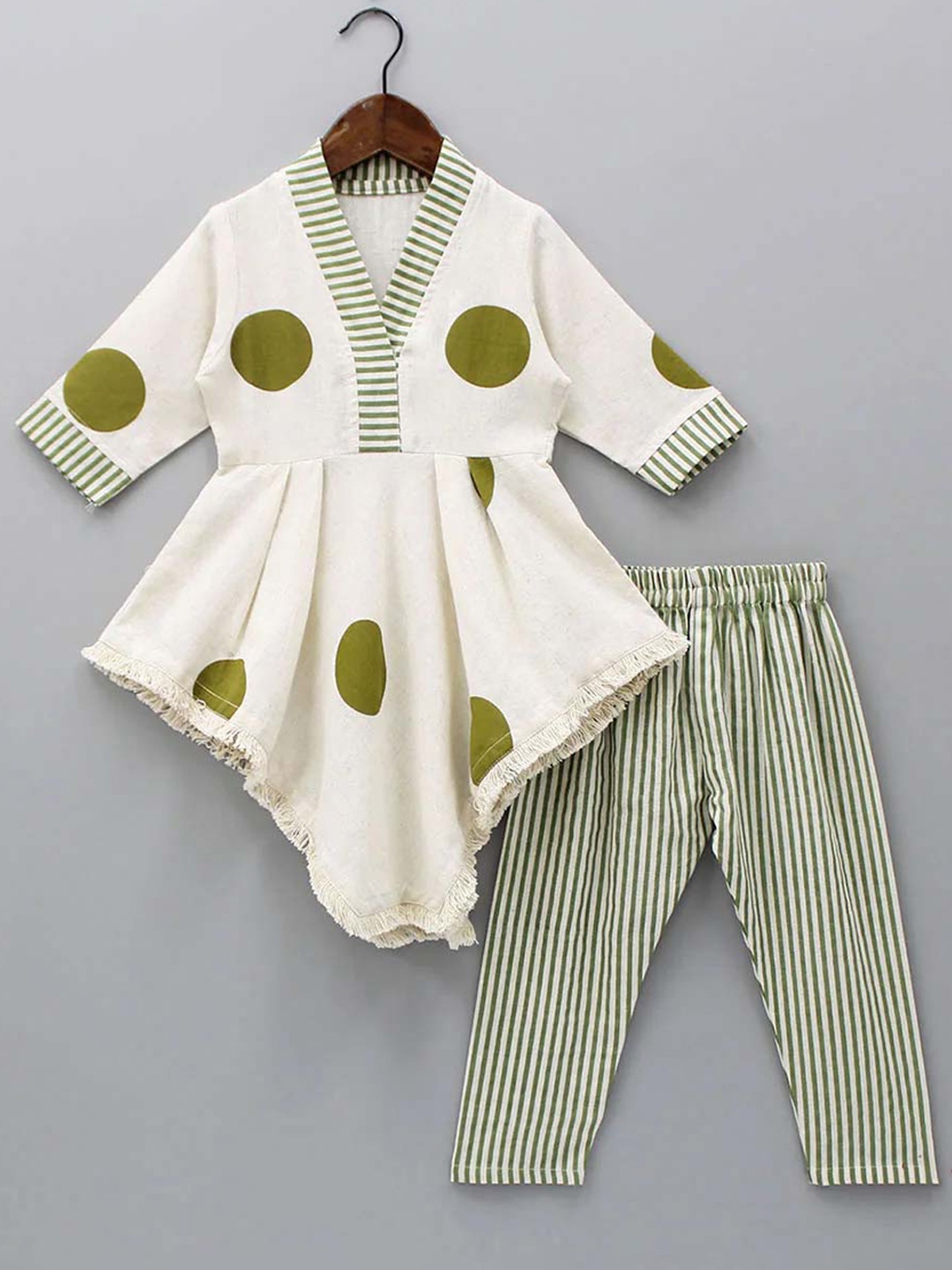 

BAESD Girls Polka Dots Printed V-Neck Regular Top with Trouser, Green