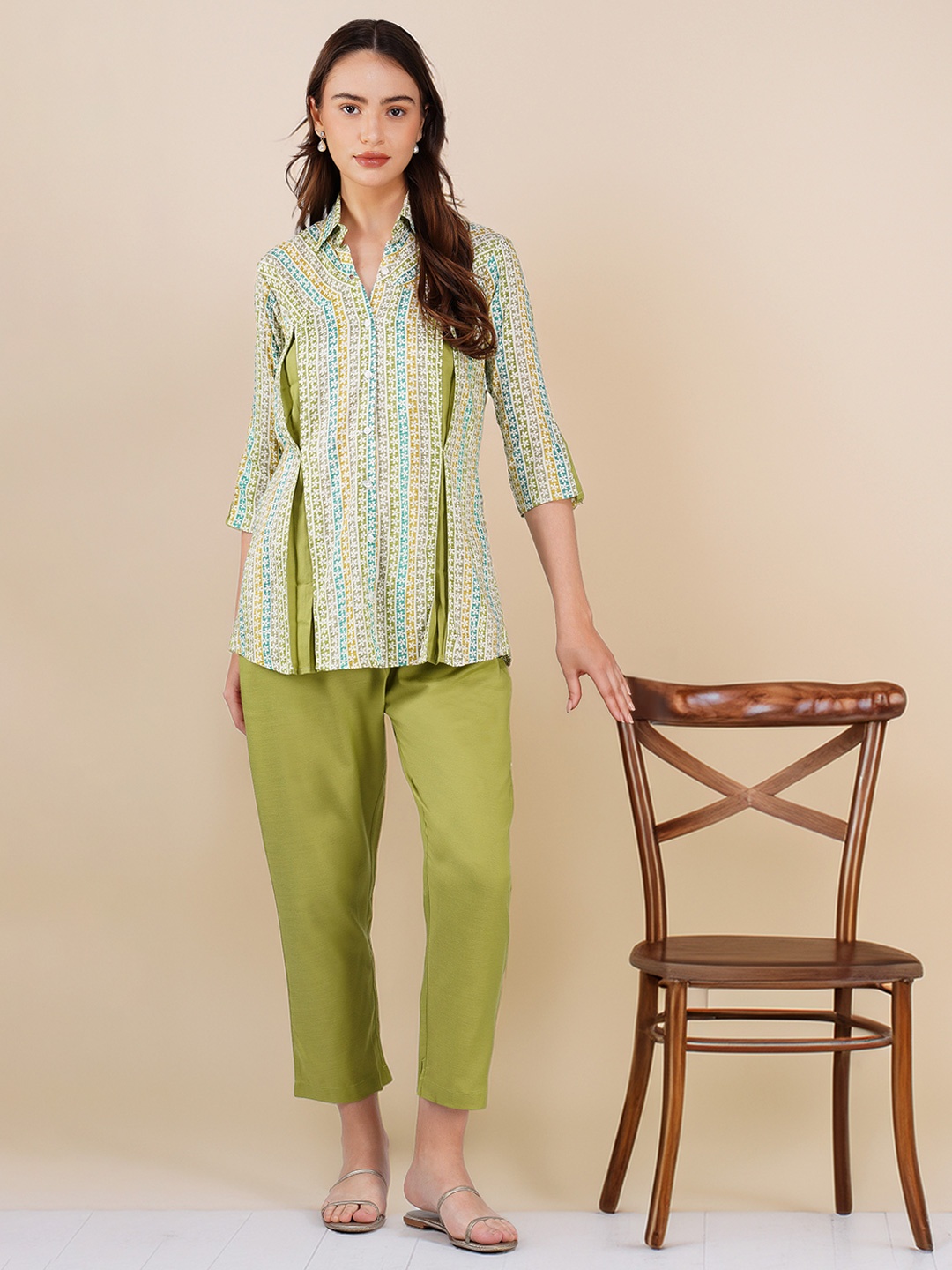 

Bindigasm Printed Shirt With Trousers, Green