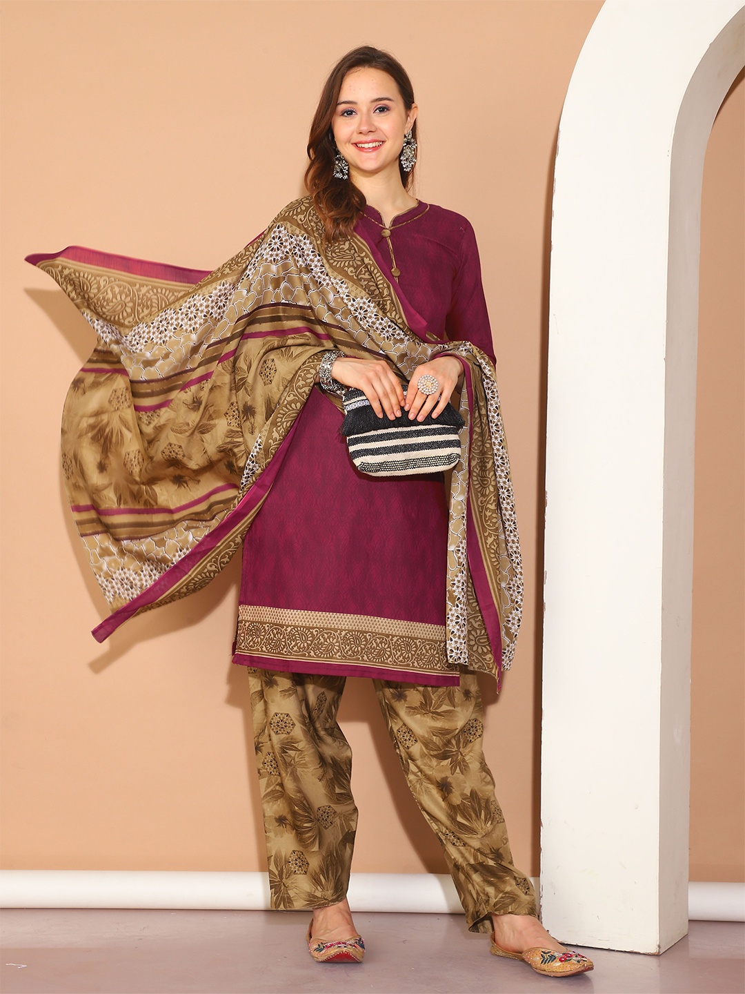 

Rajnandini Floral Printed V-Neck Straight Kurta with Salwar & Dupatta, Maroon