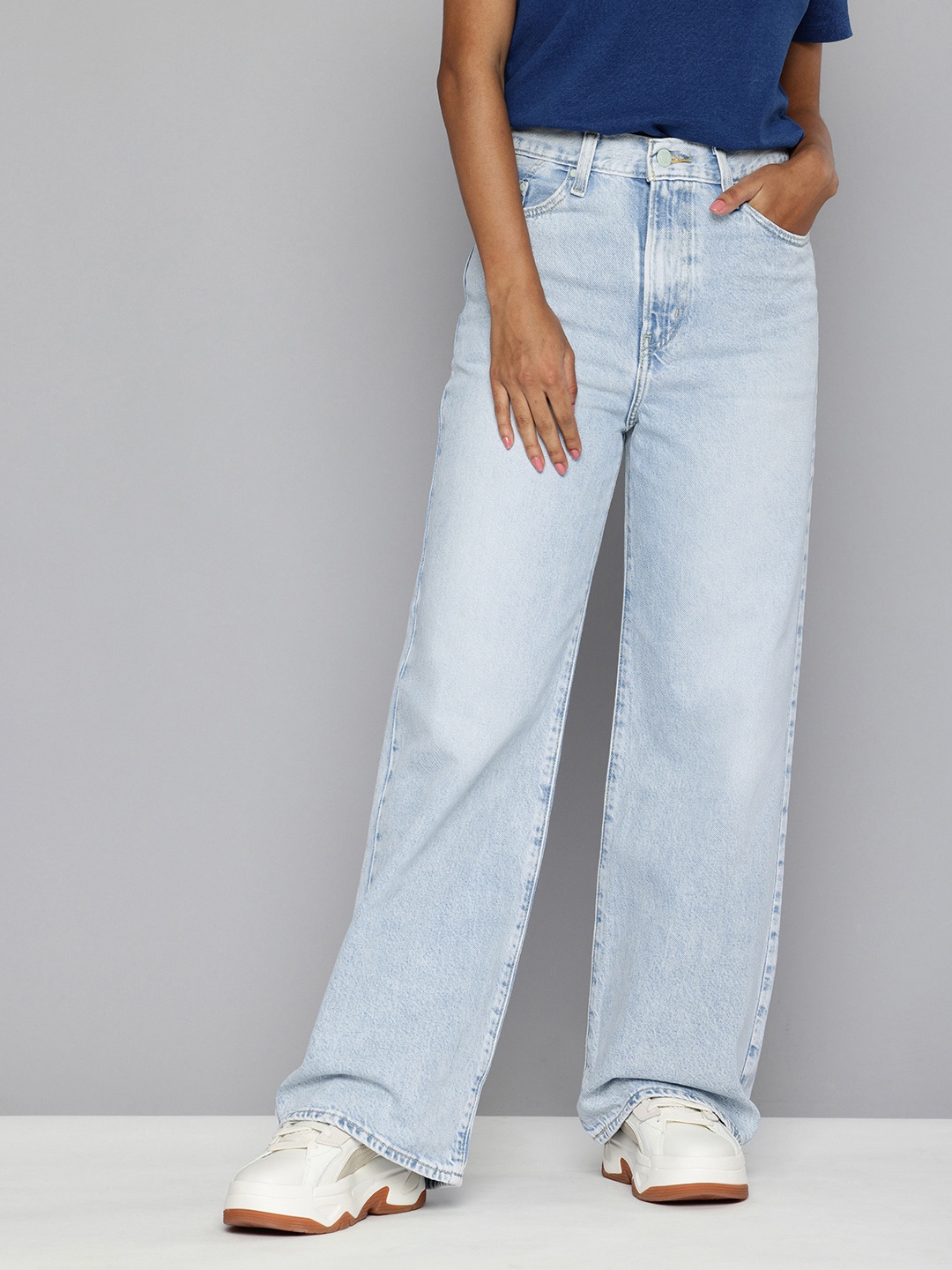 

Levis Women Wide Leg Heavy Fade Pure Cotton Jeans, Blue