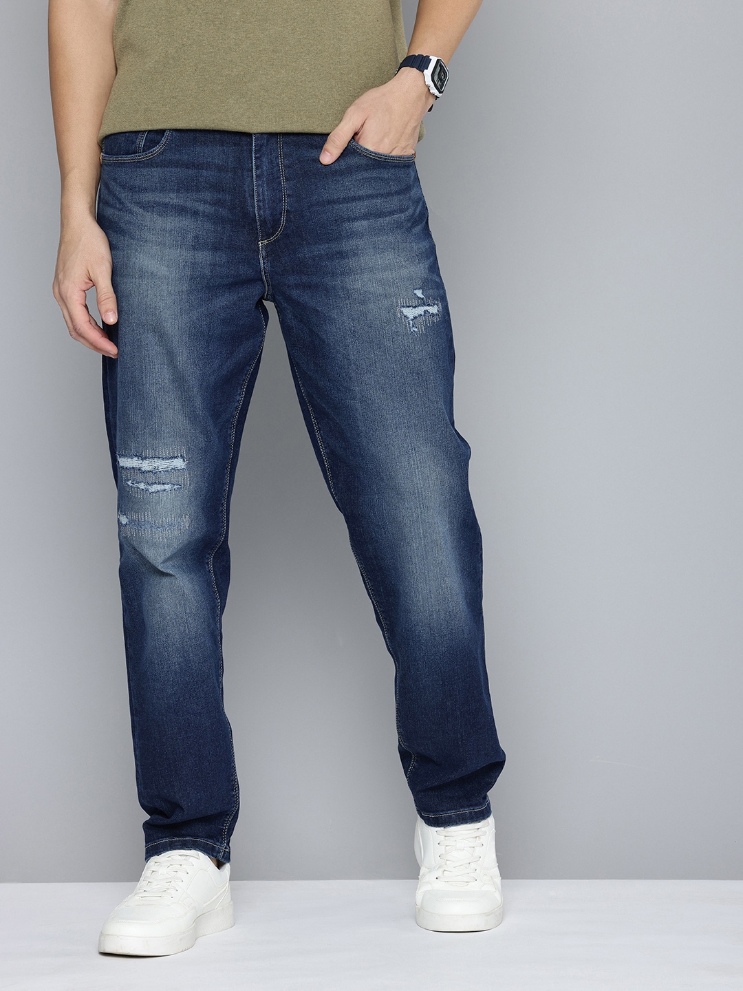 

Levis Men 550'92 Relaxed Fit Low Distress Heavy Fade Stretchable Jeans, Blue