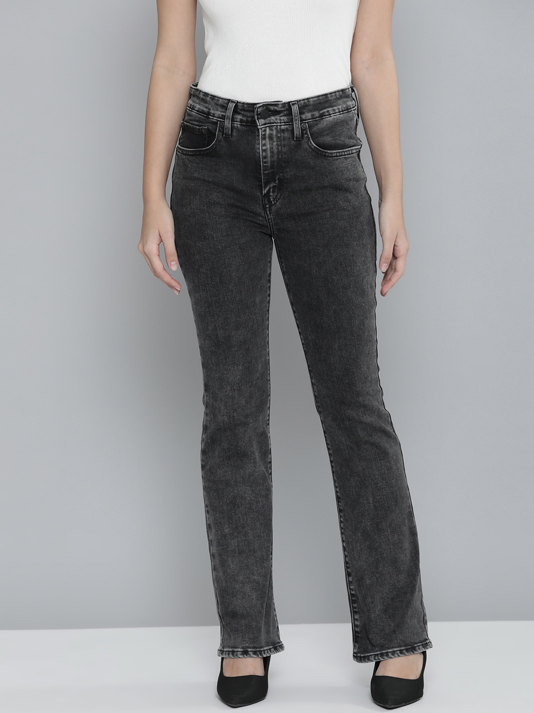 

Levis Women 725 Slim Bootcut High-Rise Heavy Fade Stretchable Jeans, Black