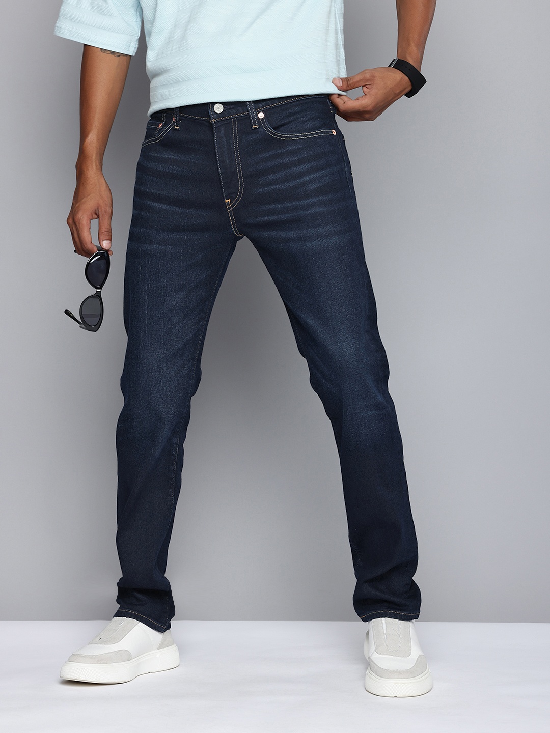 

Levis Men 511 Slim Fit Light Fade Stretchable Jeans, Blue