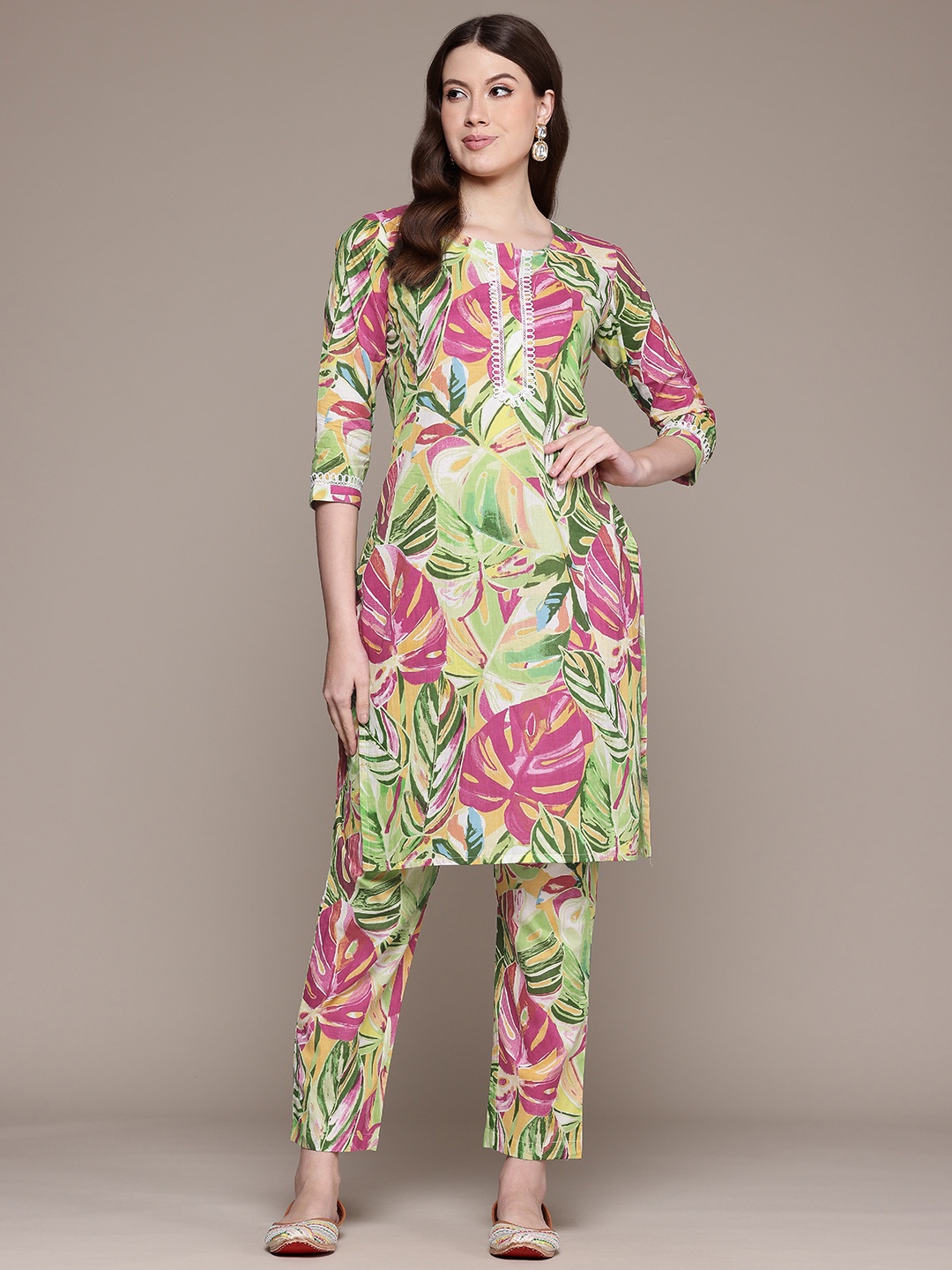 

Readiprint Floral Printed Pure Cotton Kurta with Trousers, Green