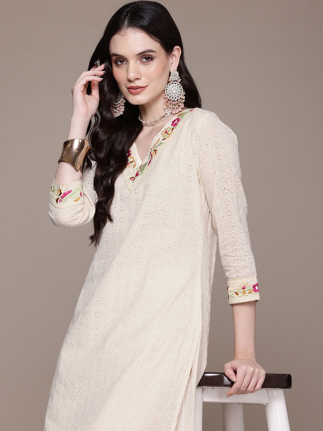 

Readiprint Floral Embroidered Chikankari Pure Cotton Kurta with Trousers, Off white