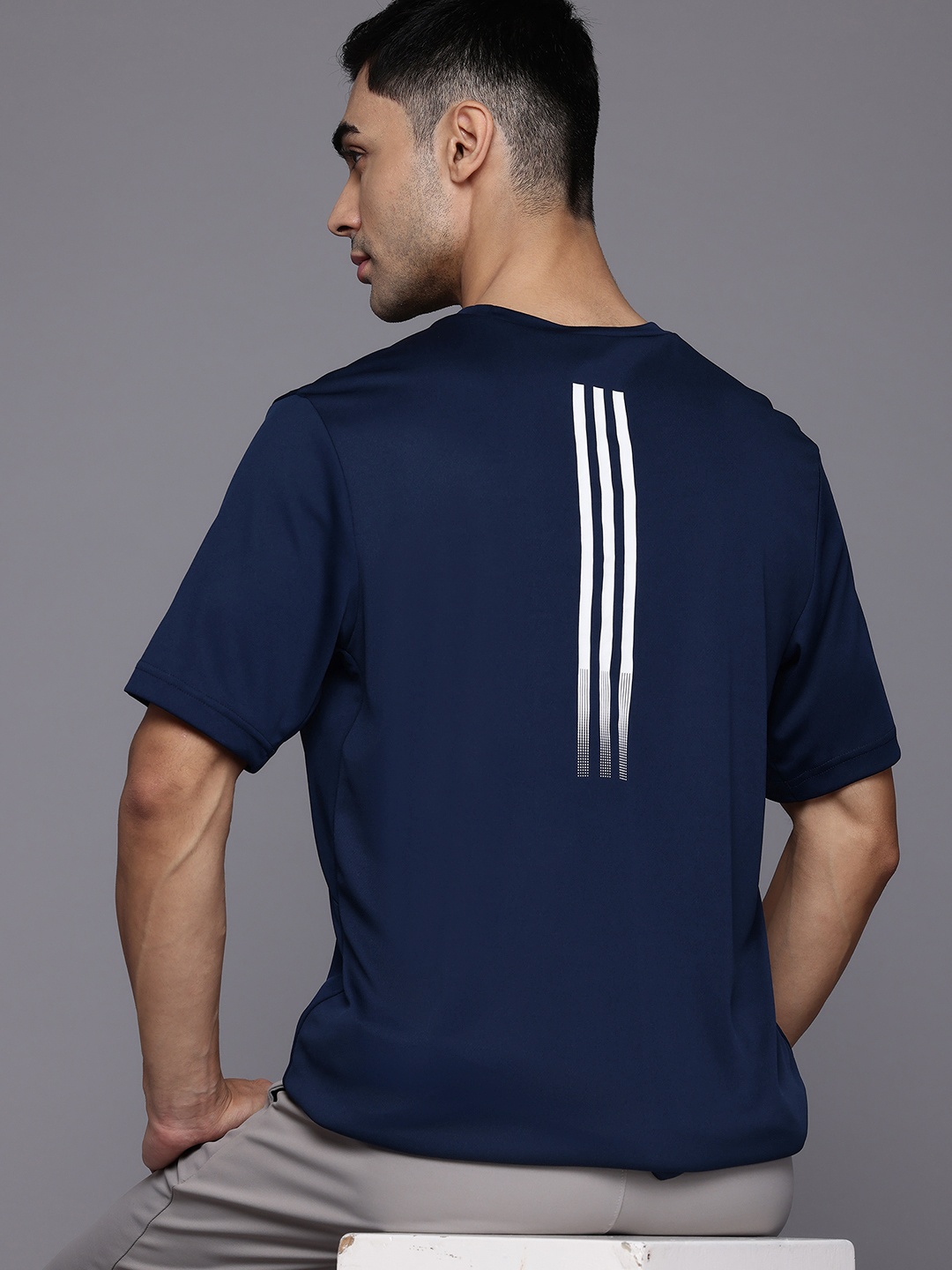 

ADIDAS M Logo 3-Stripes Printed Training T-shirt, Navy blue