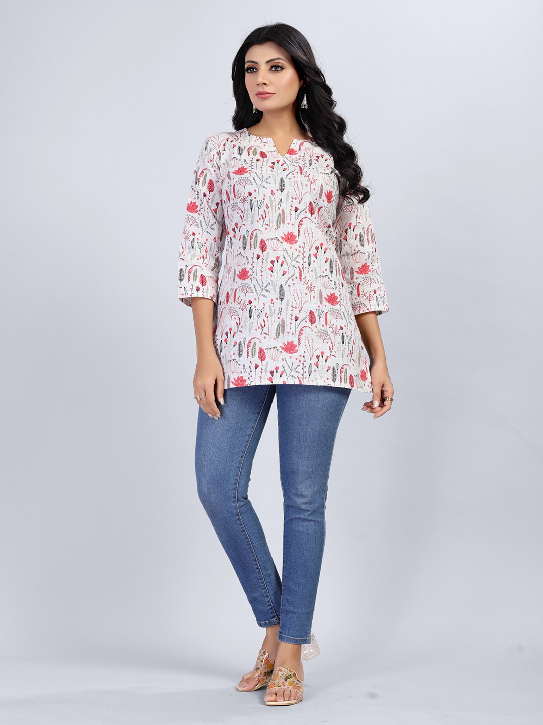 

SARRAS Printed Straight Kurti, White