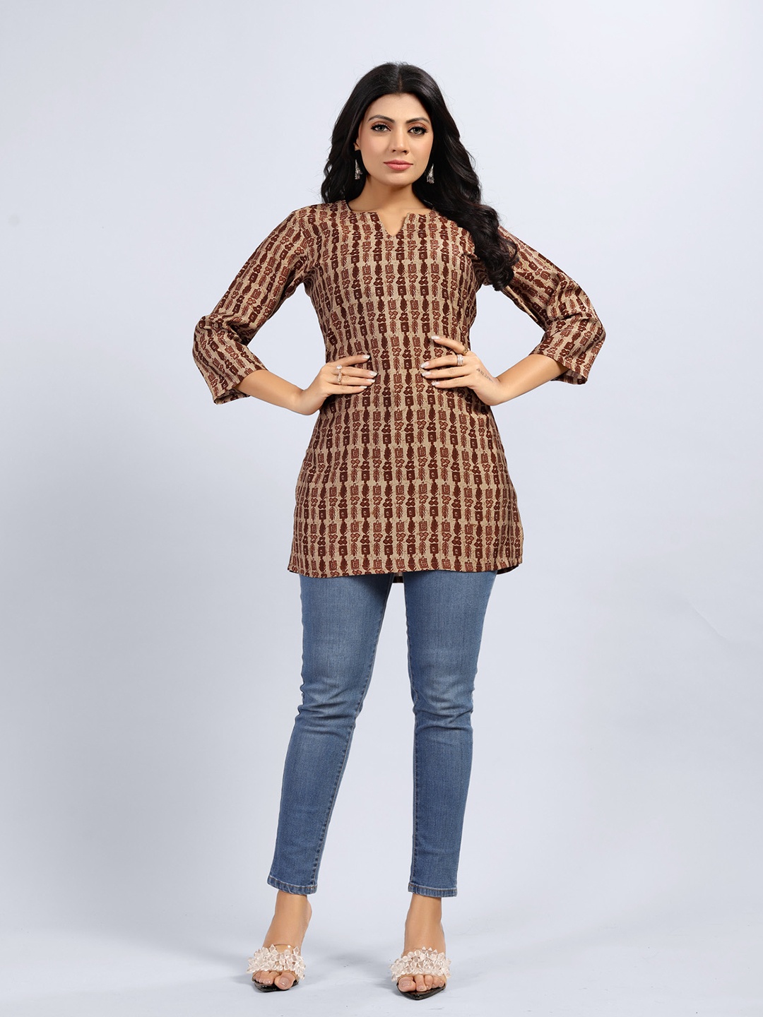 

SARRAS Printed Straight Kurti, Brown