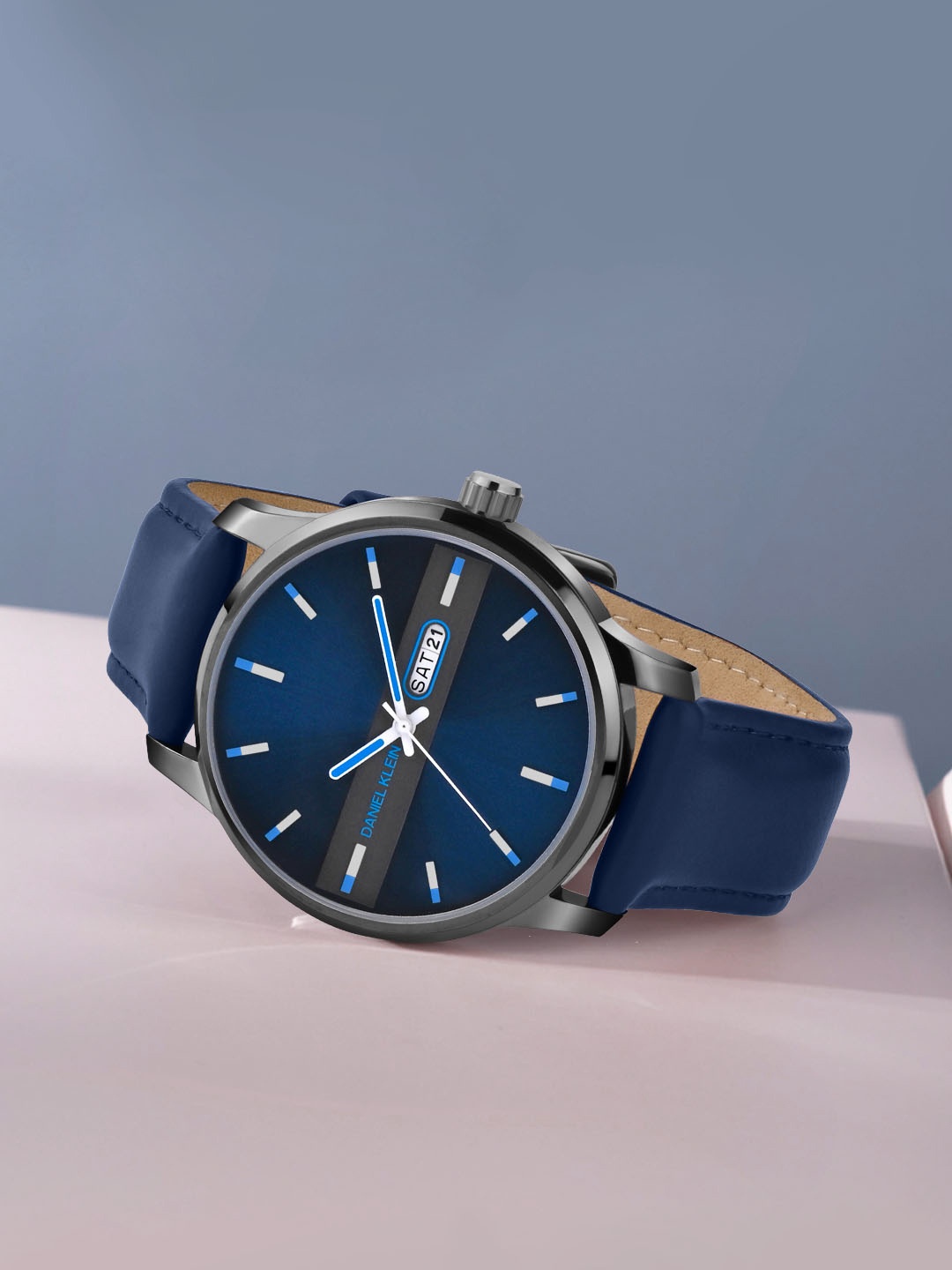 

Daniel Klein Men Dial & Leather Straps Analogue Watch DK.1.14024-2, Blue