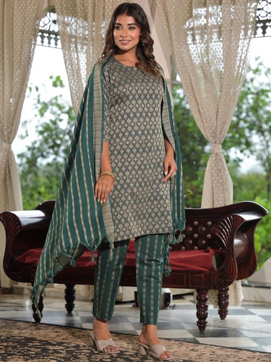 

Juniper Geometric Printed Pure Cotton Straight Kurta With Trousers & Dupatta, Green