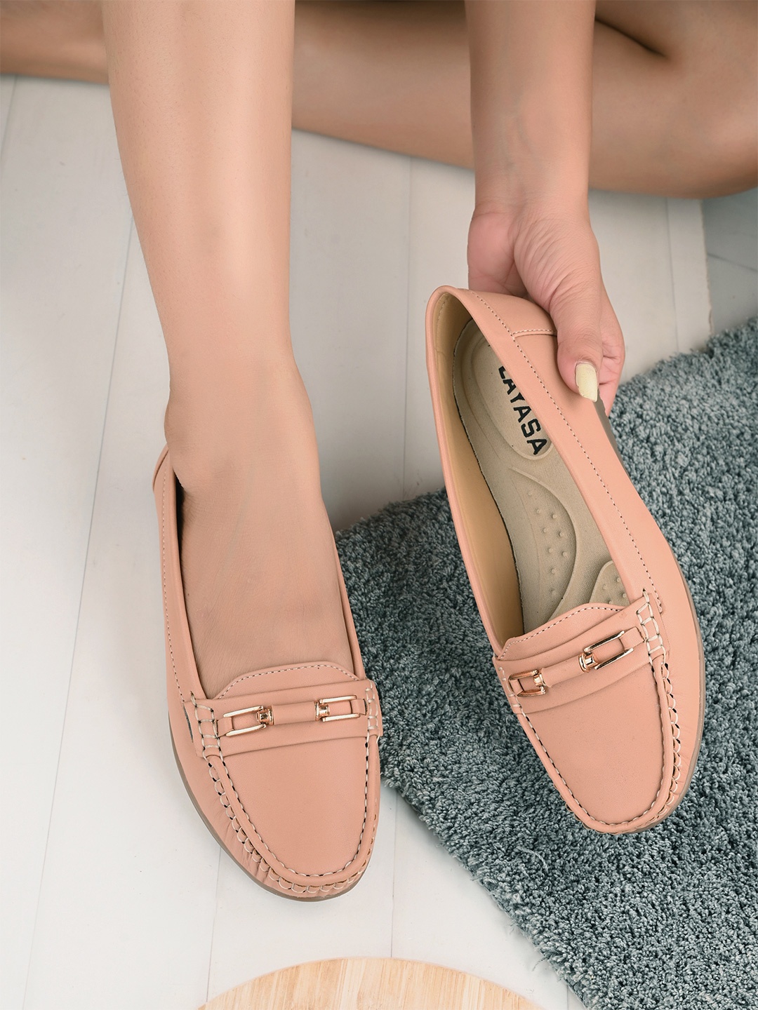 

Layasa Women Loafers, Pink