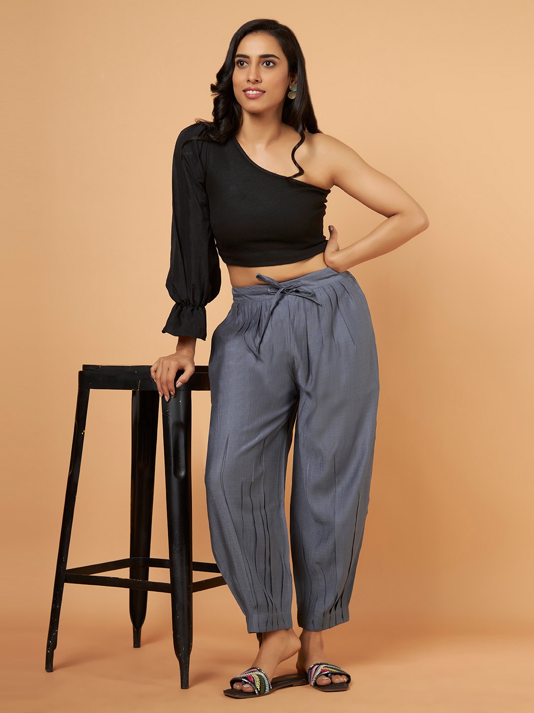 

Bottoms.love Women Mid-Rise Relaxed Loose Fit Jodhpuris Trousers, Grey