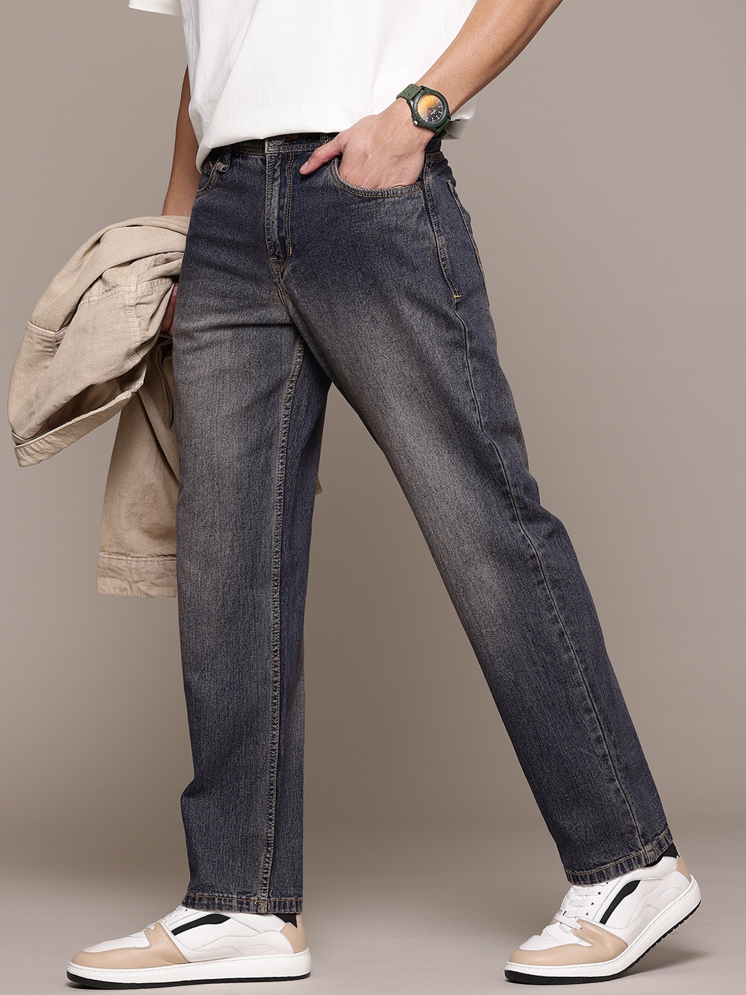 

The Roadster Lifestyle Co. Straight Fit Acid Wash Jeans, Blue