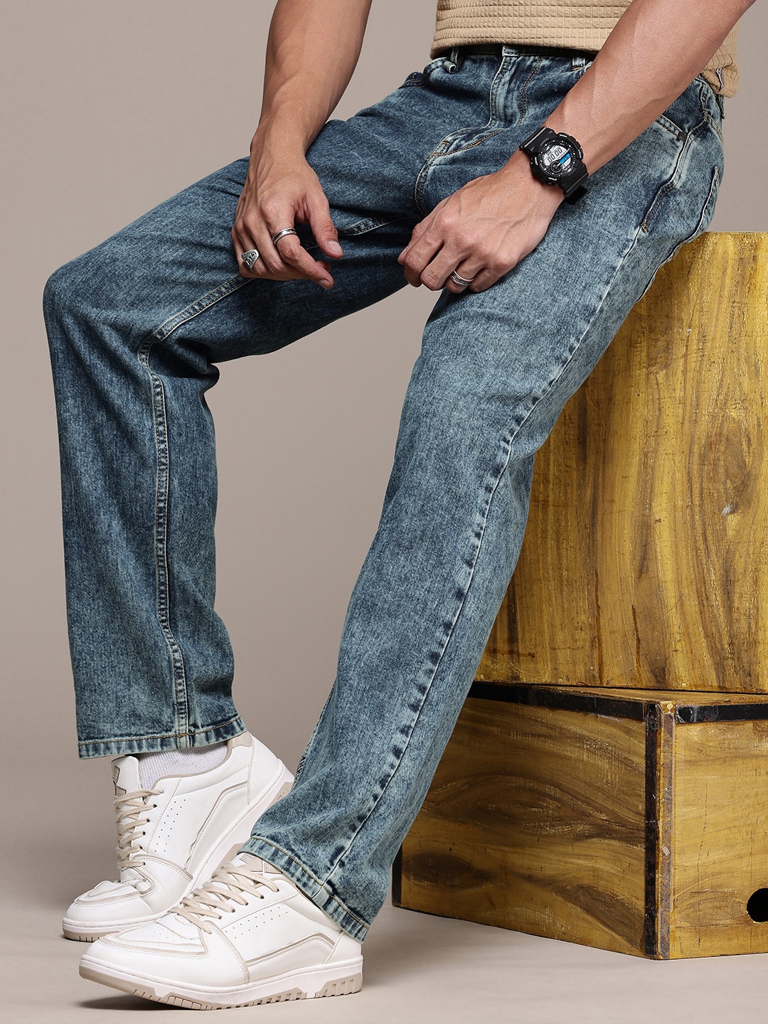 

The Roadster Life Co. Men Straight Fit Heavy Fade Pure Cotton Jeans, Blue
