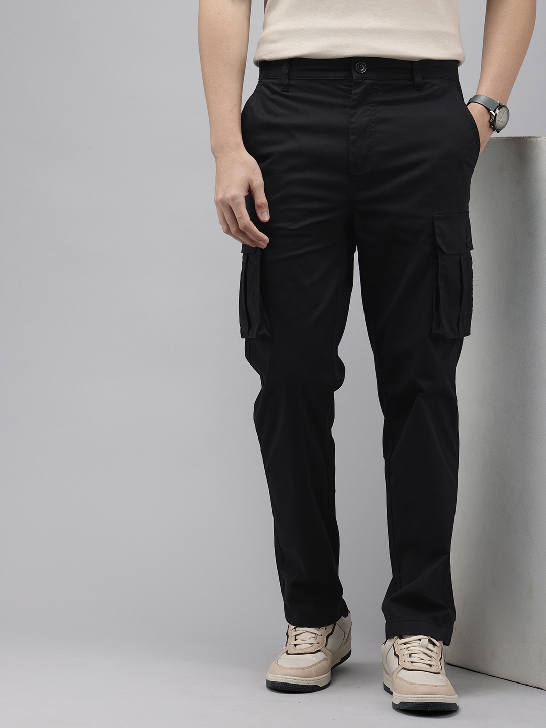 

Pepe Jeans Men Slim Fit Cargo Trousers, Black