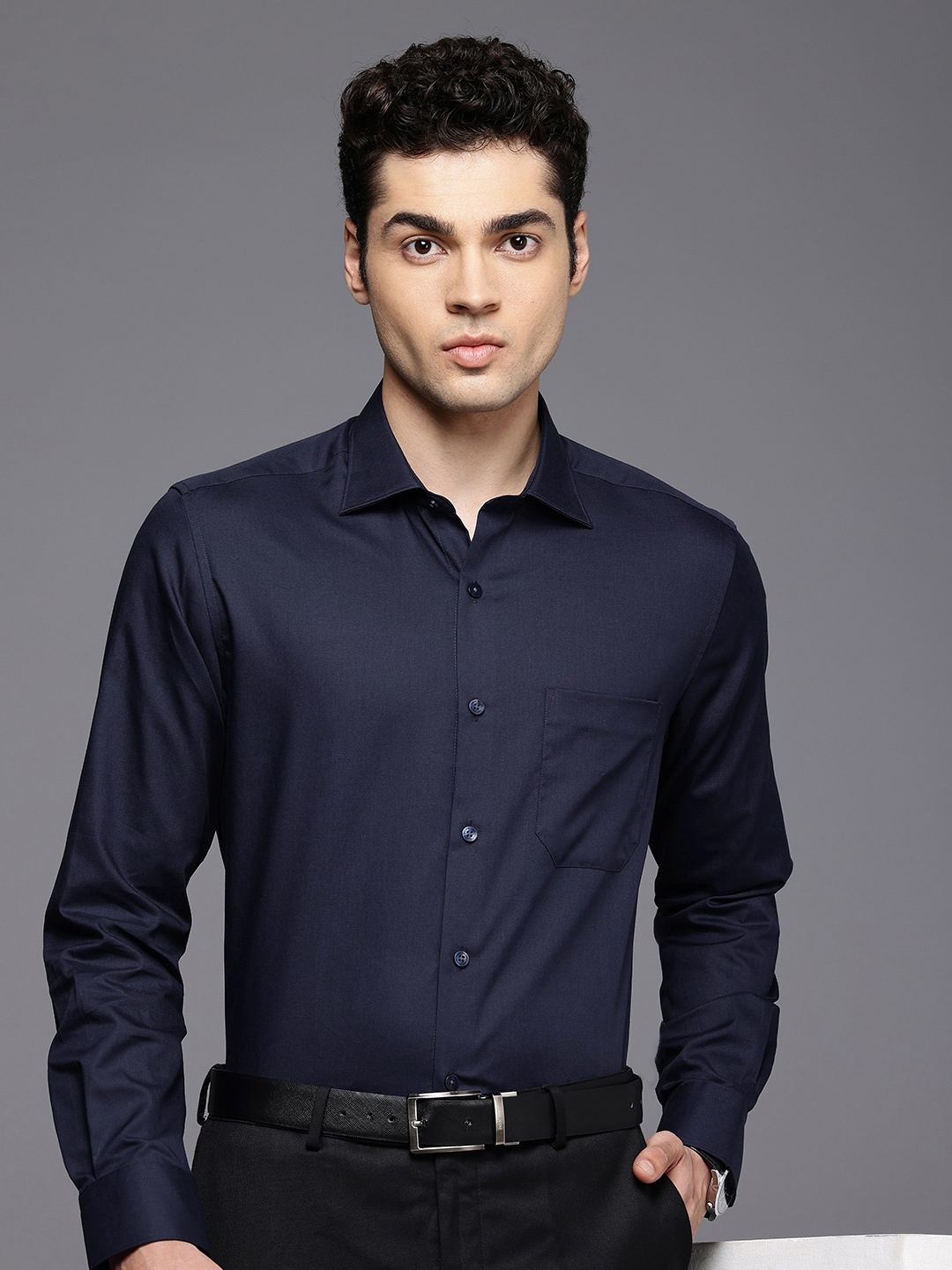 

Louis Philippe Pure Cotton Classic Fit Opaque Formal Shirt, Navy blue