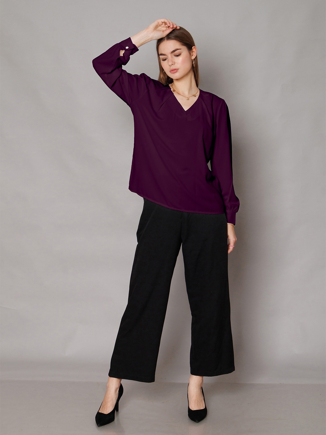 

Zink London Women Solid V-Neck Top, Purple