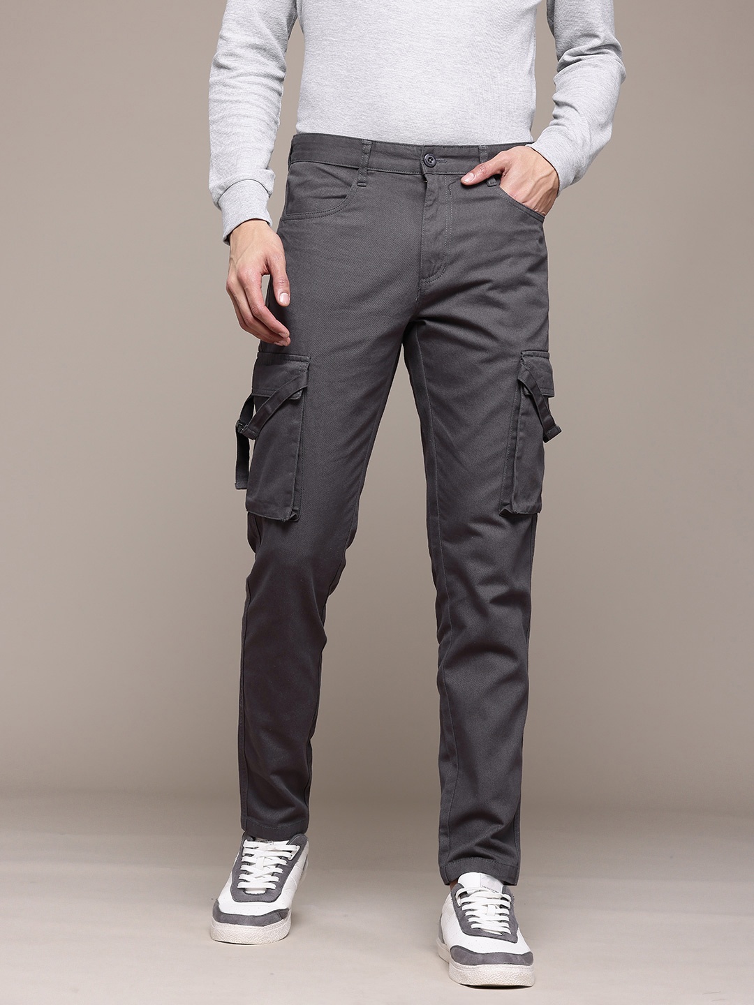 

The Roadster Lifestyle Co. Men Pure Cotton Cargo-Style Trousers, Charcoal