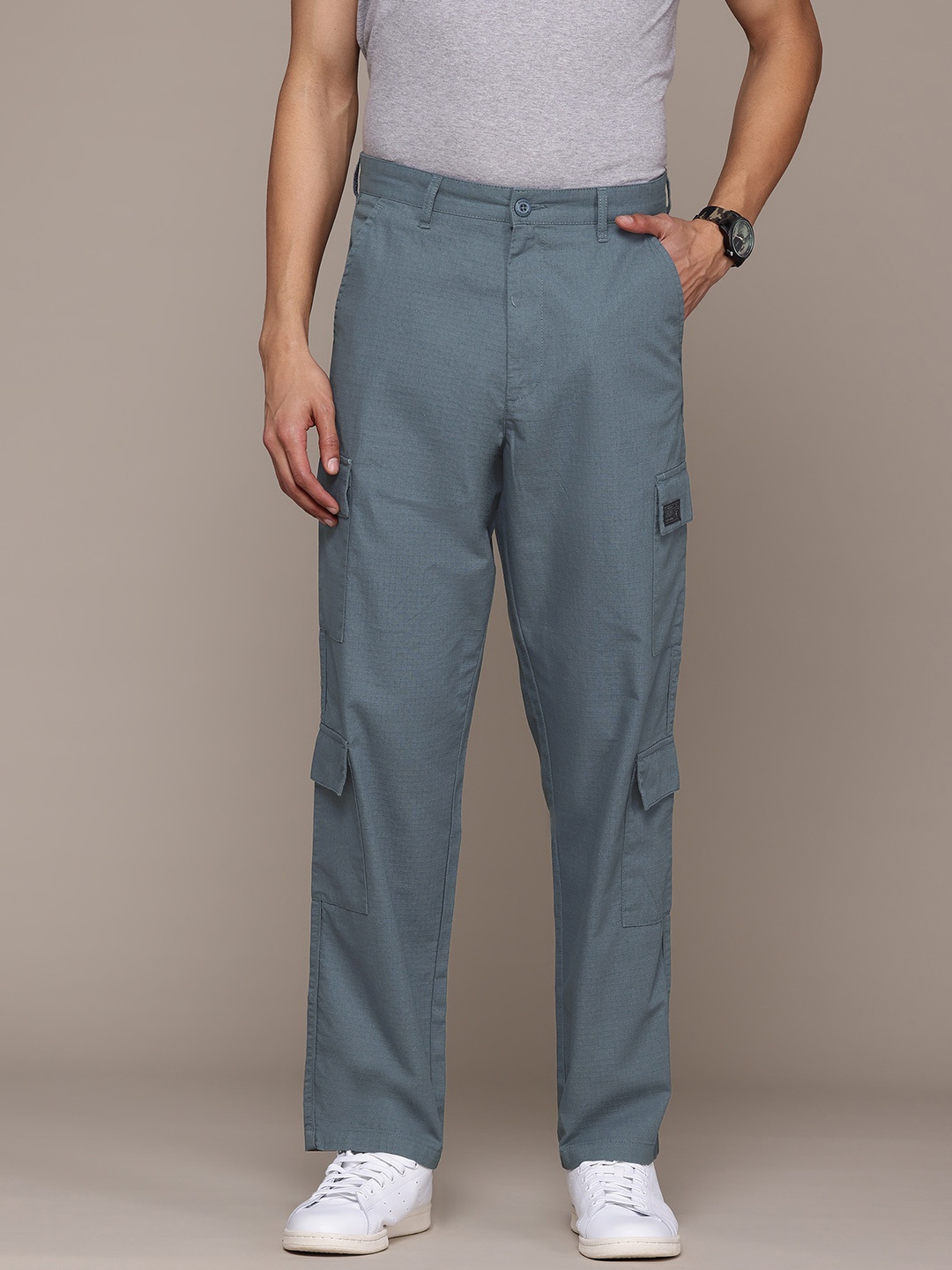 

The Roadster Lifestyle Co. Men Pure Cotton Relaxed Cargos, Blue