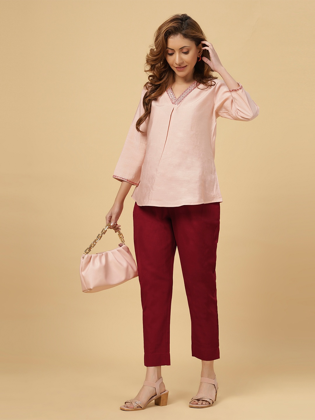 

Bottoms.love Women Mid-Rise Cotton Linen Comfort Straight Fit Trousers, Maroon