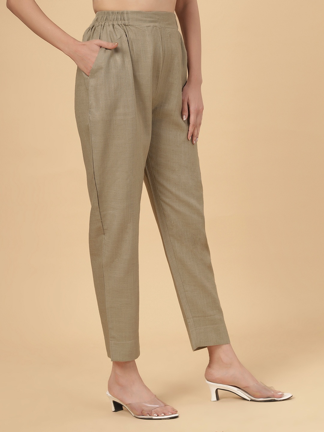 

Bottoms.love WomenSolid Mid Rise Soft Linen Trousers, Green