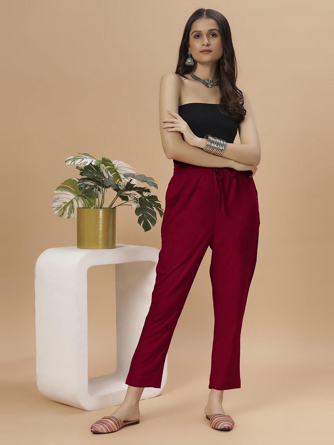 

Bottoms.love Women Mid-Rise Solid Cotton Rayon Comfort Straight Fit Trousers, Maroon