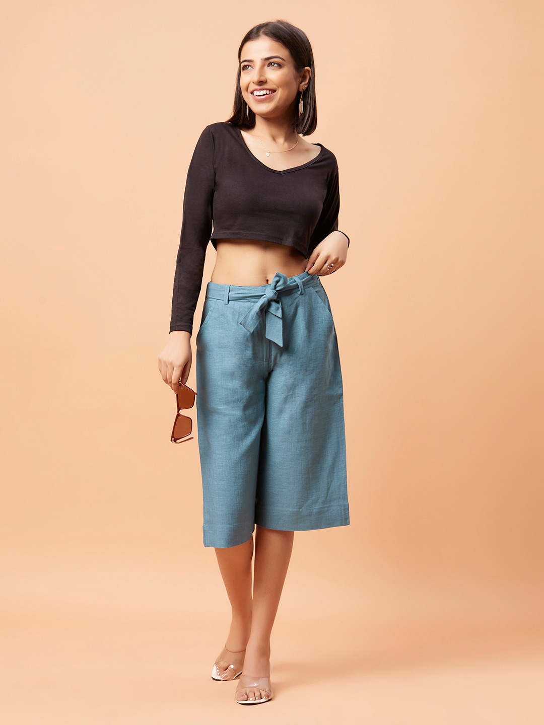 

Bottoms.love Women Linen Solid Mid Rise Culottes Trousers With A Belt, Blue