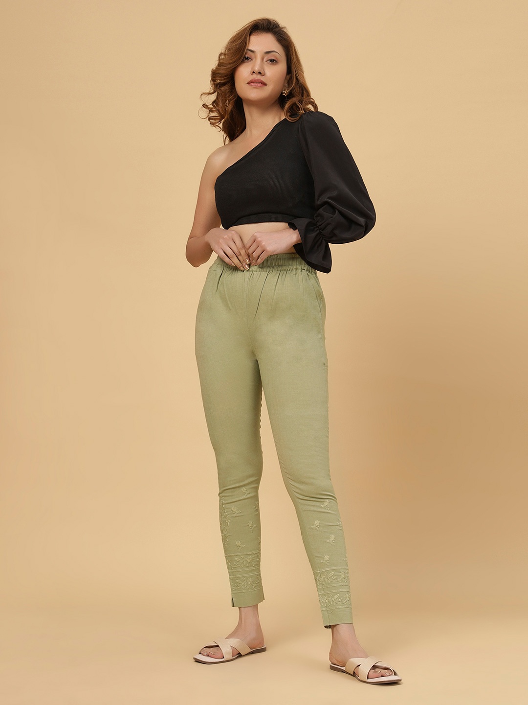 

Bottoms.love Women Solid Mid-Rise Lycra Plain Cigerette Embroidered Trousers, Green