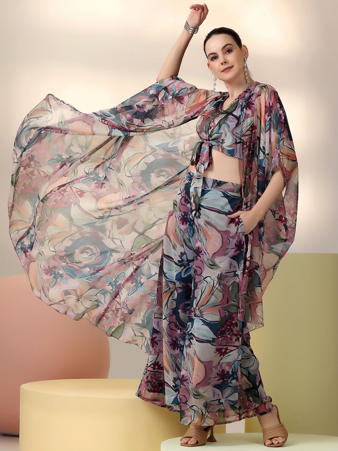 

Libas Floral Printed V-Neck Top & Palazzo With Shrug, Grey