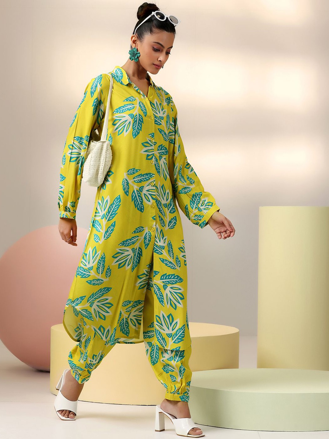 

Libas Lime Green Floral Printed Shirt Collar Tunic With Trousers