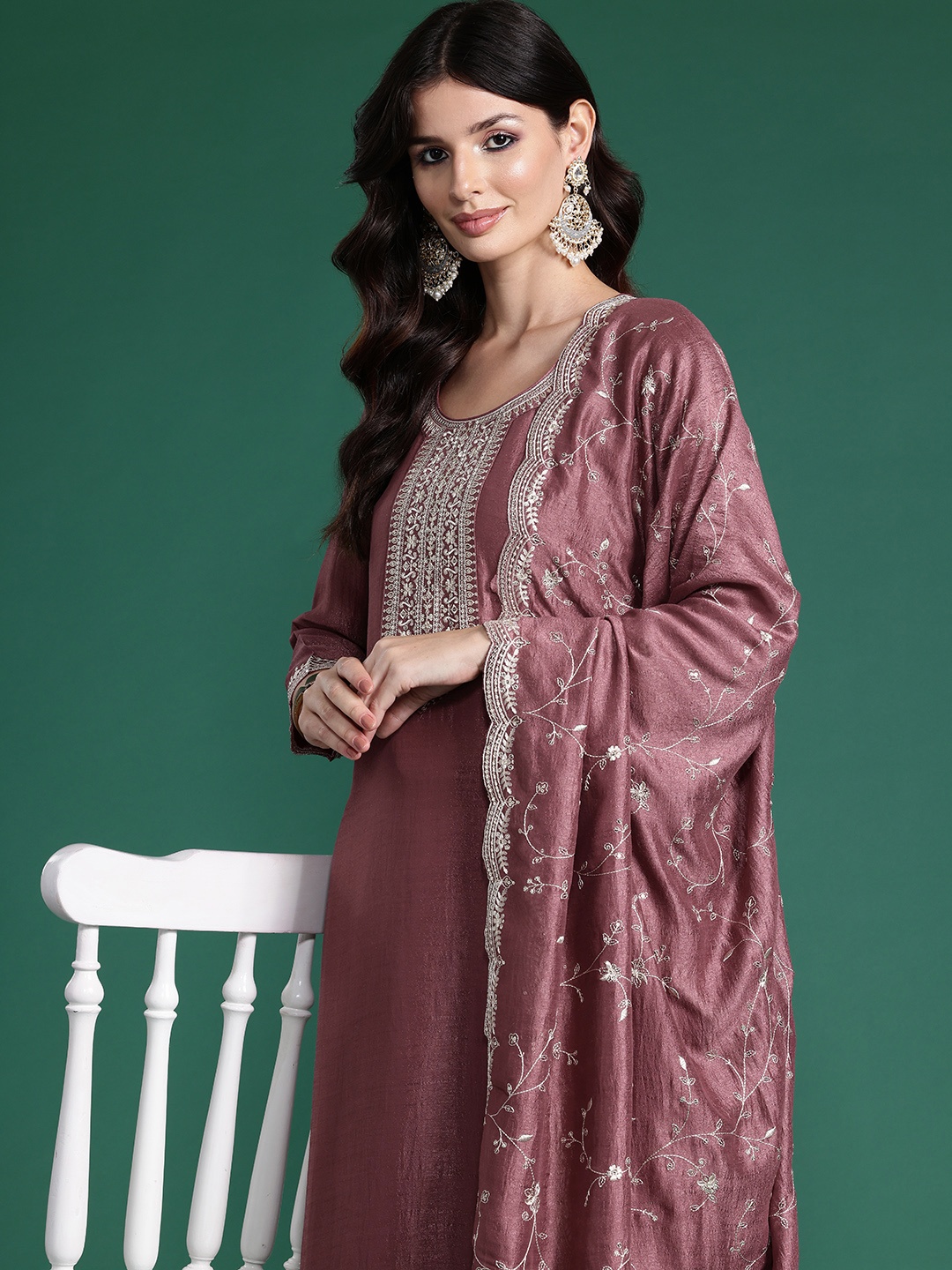 

Indo Era Ethnic Motifs Embroidered Sequinned Kurta With Trousers & Dupatta, Mauve