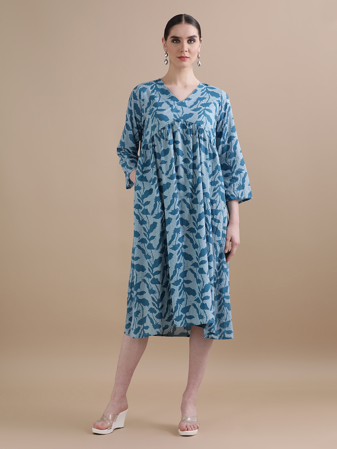 

BLACK & BLAH BLAH Relaxed Fit Floral Printed A-Line Pure Cotton Midi Dress, Blue