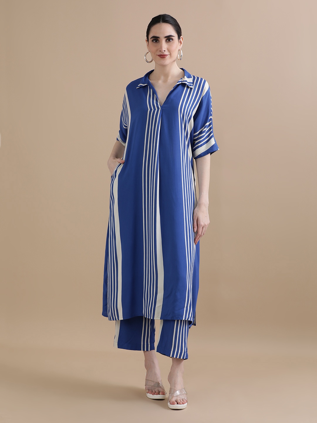 

BLACK & BLAH BLAH Women Relaxed Fit Stripes Printed Liva Kurta Set, Blue