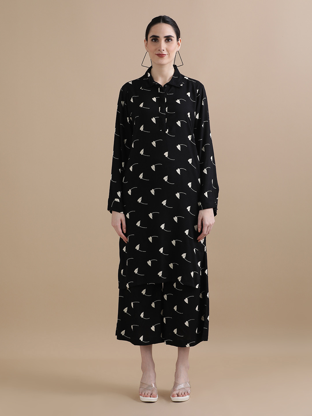 

BLACK & BLAH BLAH Relaxed Fit Trendy Printed Liva Monochrome Kurta and Trouser